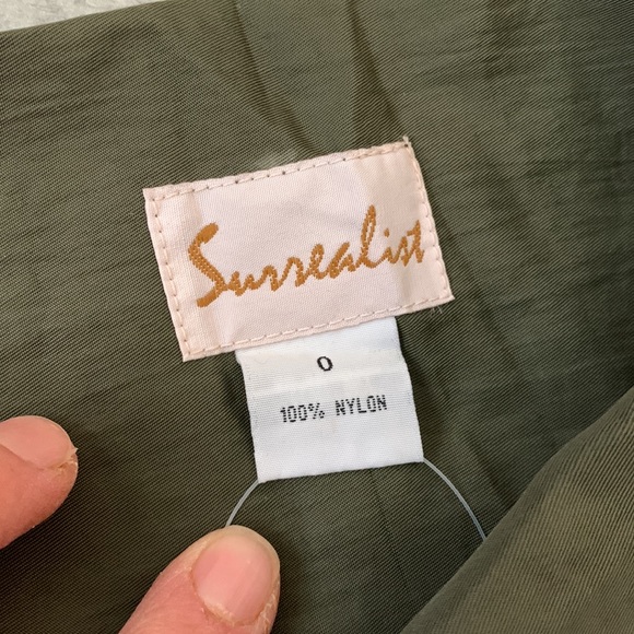 Surrealist olive green skirt - Picture 9 of 11